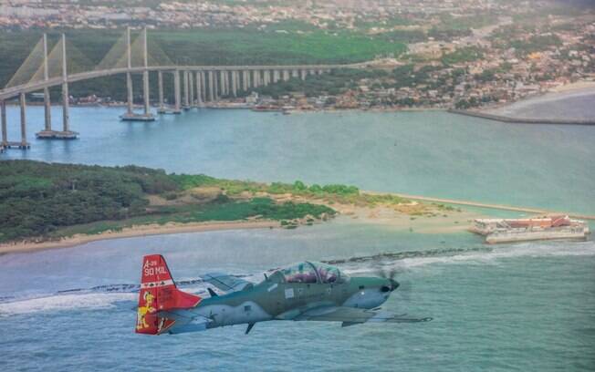 Esquadro Joker da FAB atinge a marca de 90 mil horas voadas no A-29 Super Tucano Esquadro Joker da FAB atinge a marca de 90 mil horas voadas no A-29 Super Tucano