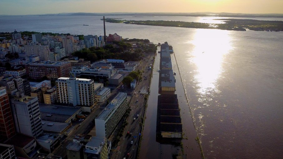 Pela segunda vez em 2023, Rio Guaíba atingiu níveis históricos 