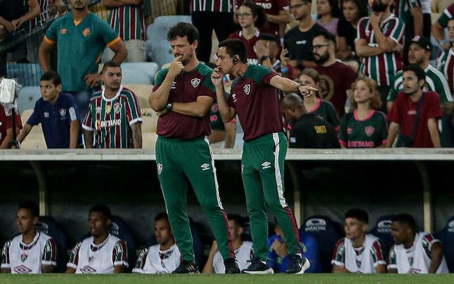 Fernando Diniz foi expulso no clássico entre Fluminense e Vasco -