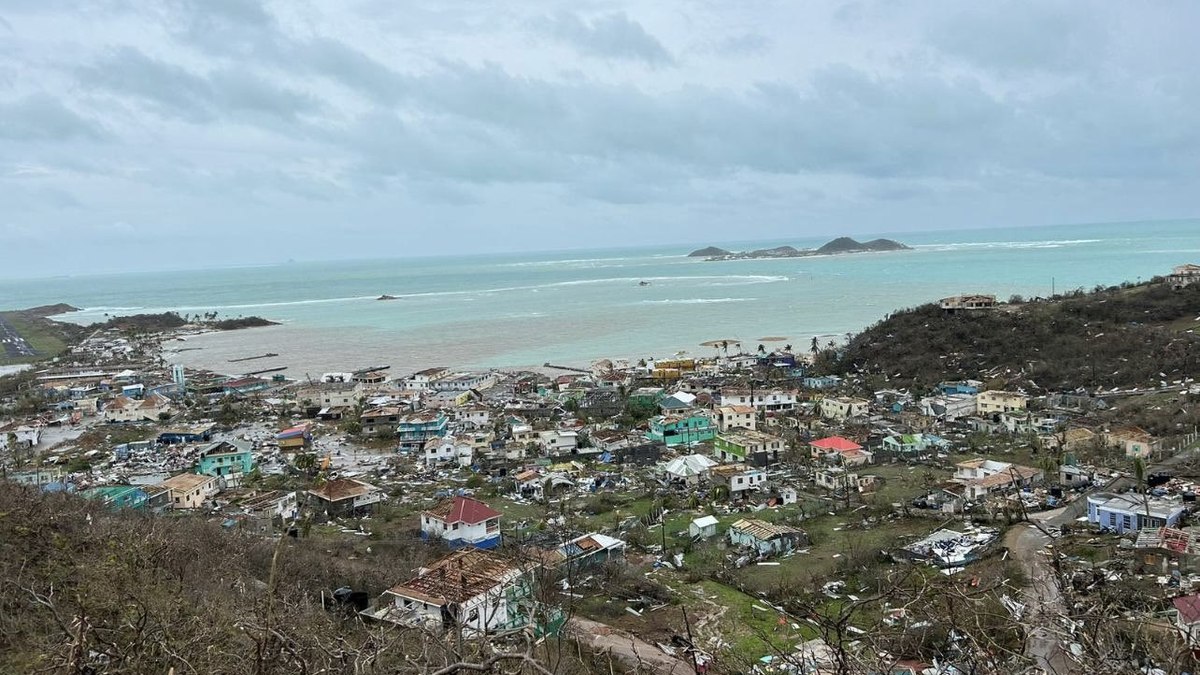 Destruição na Ilha União