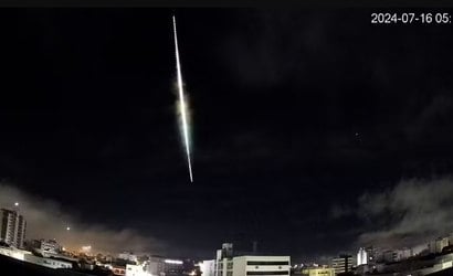 Meteoro é visto no céu do litoral do RS; veja vídeo