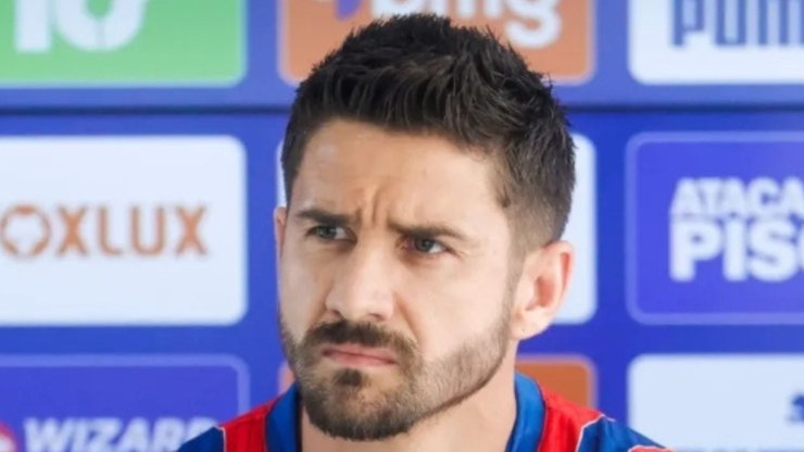 Everaldo sobre passagem pelo Flu: "Números não foram tão bons"