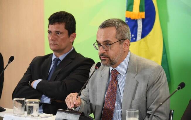 Abraham Weintraub, ministro da Educação, e Sergio Moro, ministro da Justiça
