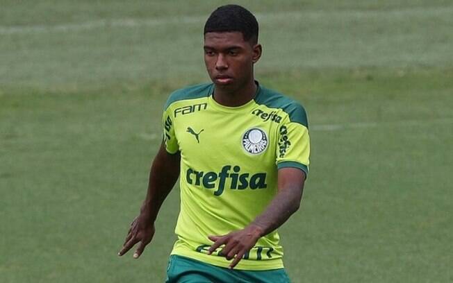 Inscrito na Libertadores-2020, volante do Palmeiras tem seu primeiro ano de sub-20
