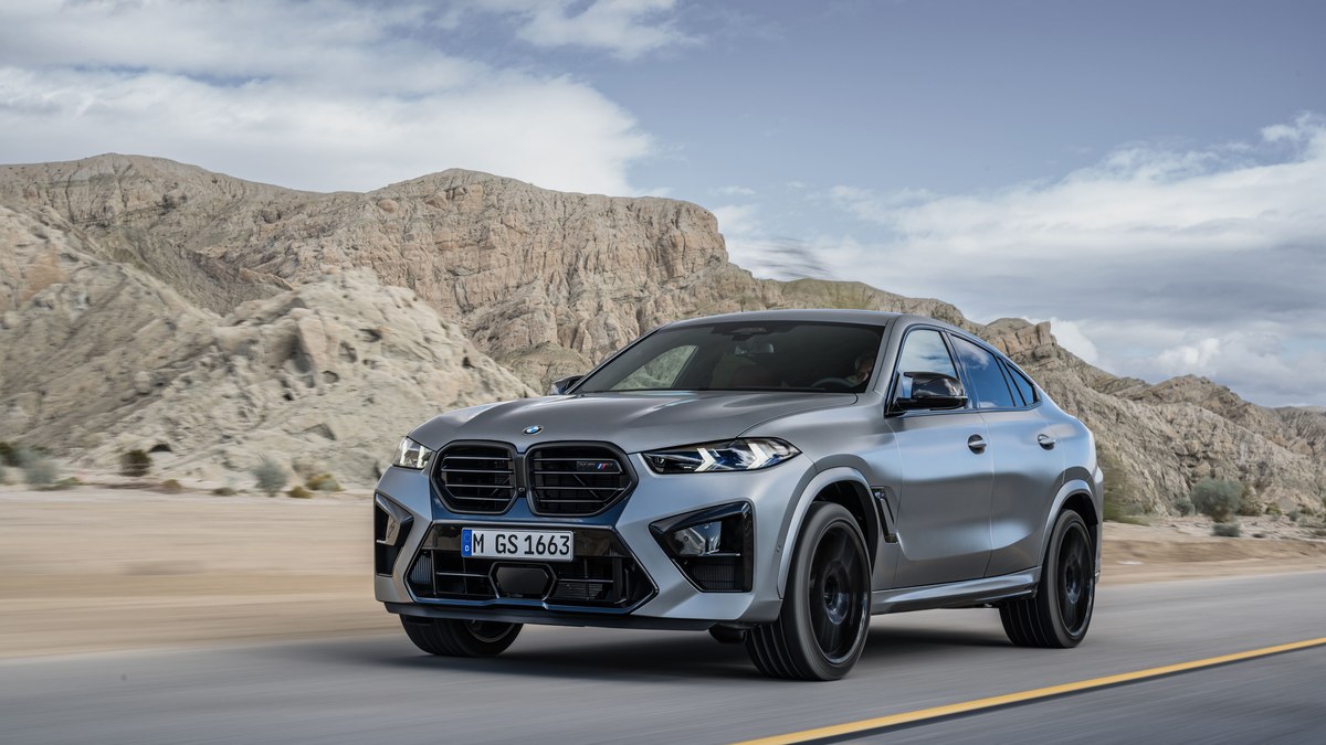 X6 traz as mesmas novidades visuais que o X5, mas versão Competition não conta com grade iluminada X6 traz as mesmas novidades visuais que o X5, mas versão Competition não conta com grade iluminada
