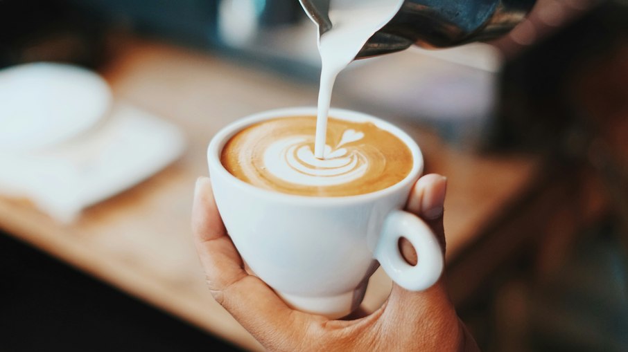 Café pode afetar a qualidade do sono de acordo com sensibilidade individual à cafeína. Café pode afetar a qualidade do sono de acordo com sensibilidade individual à cafeína.