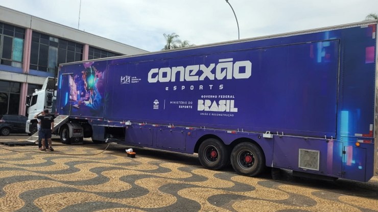 Carreta Gamer, do projeto Conexão eSports, já está em Valinhos