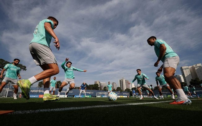 Elenco do Palmeiras se prepara para enfrentar o Mirassol pelo Brasileirão Elenco do Palmeiras se prepara para enfrentar o Mirassol pelo Brasileirão