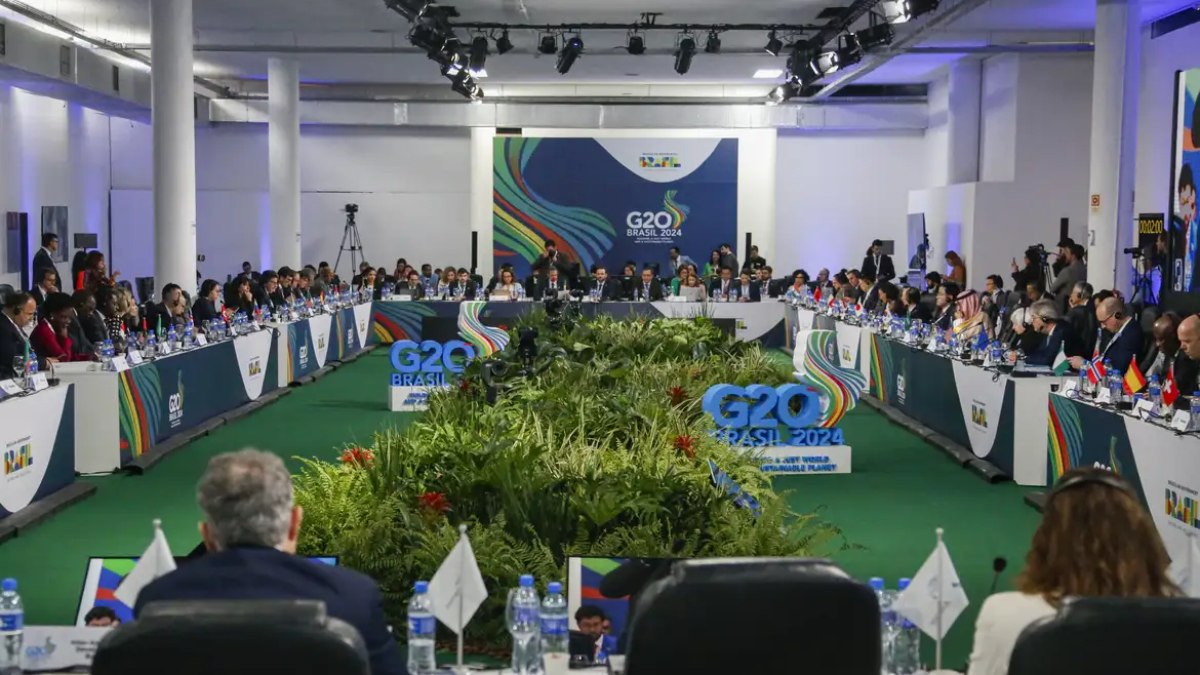 Chances de pouso suave da economia global sobem, diz documento do G20