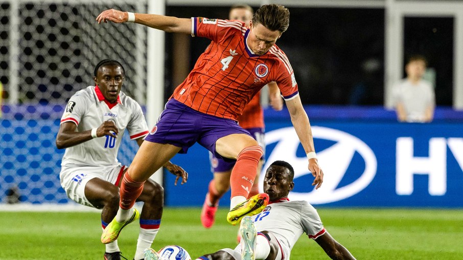 Escócia confirma favoritismo, mas não faz saldo contra Haiti Escócia confirma favoritismo, mas não faz saldo contra Haiti