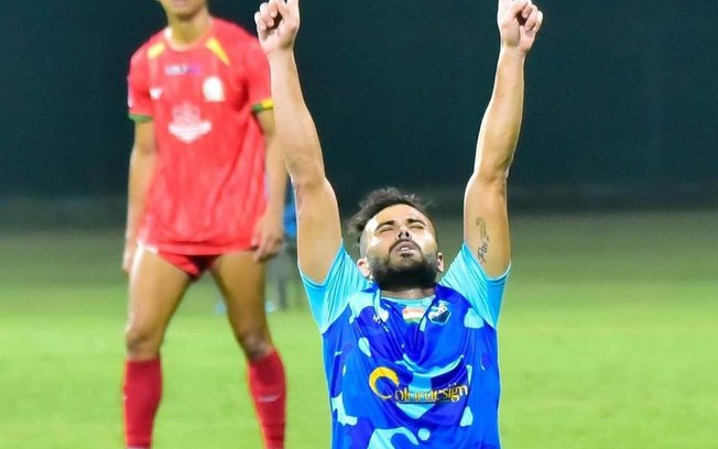 Sérgio Barboza JR. comemora gol pelo Delhi FC na liga indiana - Foto: Divulgação / Delhi FC