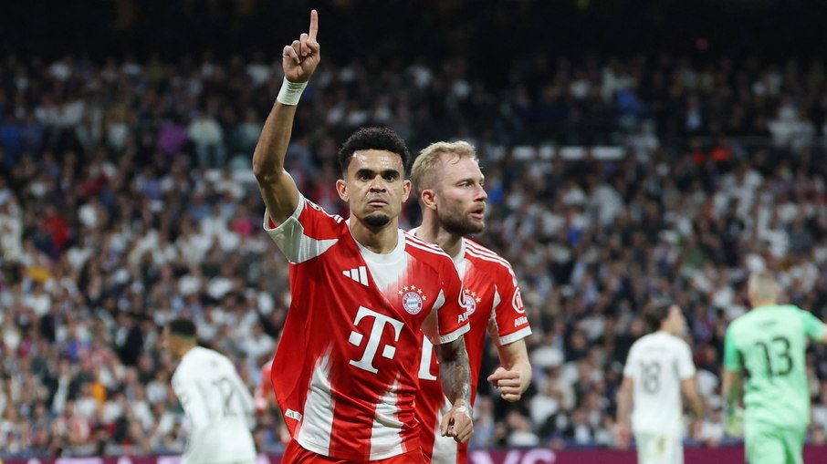 Luis Díaz abriu o placar sobre o Real Madrid no final do 1º tempo Luis Díaz abriu o placar sobre o Real Madrid no final do 1º tempo