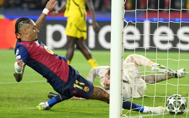 O atacante brasileiro Raphinha, do Barcelona, marca o primeiro gol da partida contra o Borussia Dortmund, na ida das quartas de final da Liga dos Campeões, em Montjuic, em 9 de abril de 2025. O atacante brasileiro Raphinha, do Barcelona, marca o primeiro gol da partida contra o Borussia Dortmund, na ida das quartas de final da Liga dos Campeões, em Montjuic, em 9 de abril de 2025.