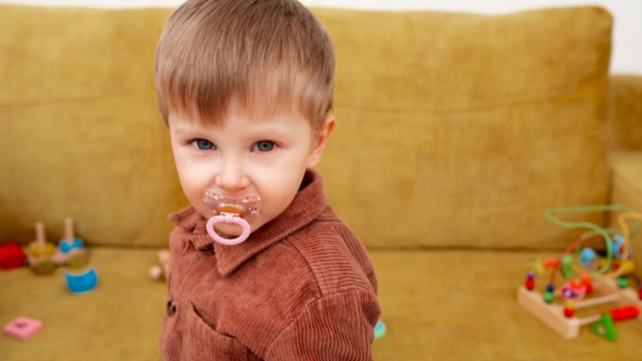 O uso da chupeta e mamadeira afeta realmente os dentes das crianças?