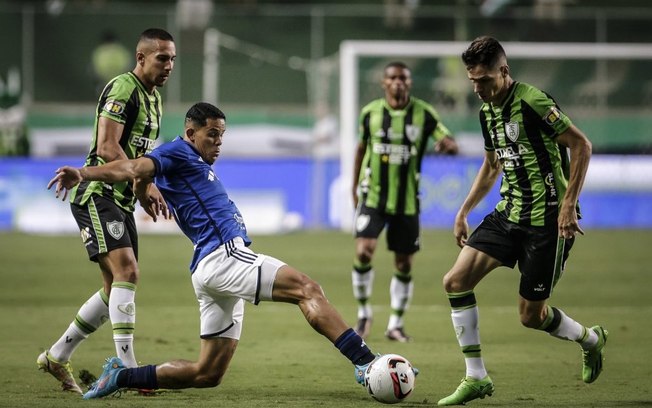 Cruzeiro x América-MG: clássico marca duelo à parte de setor ofensivo inspirado