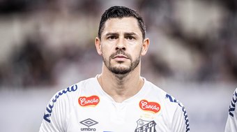 Santos%20deve%20passar%20por%20'limpa'%20e%20perder%20oito%20jogadores%20ao%20final%20da%20temporada