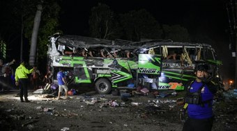 Acidente com ônibus escolar deixa 11 mortos na Indonésia