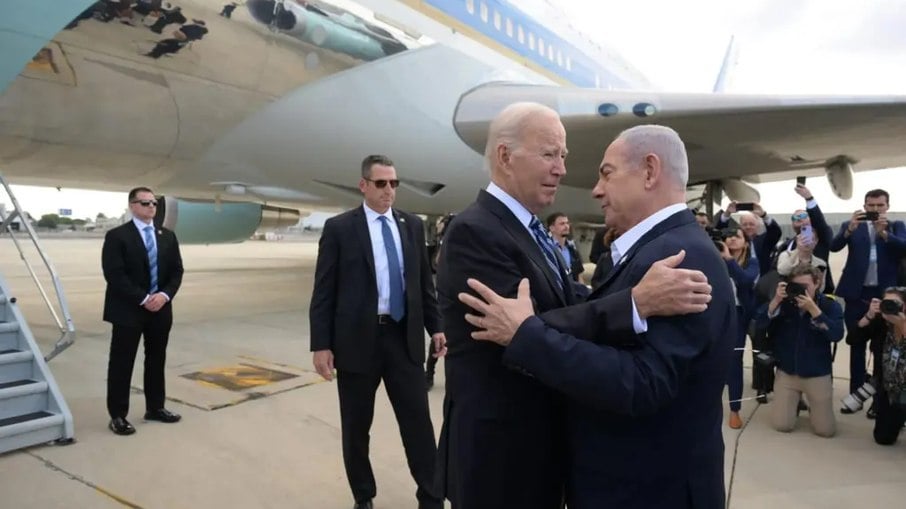 Joe Biden desembarca em Israel, em apoio ao país contra o Hamas