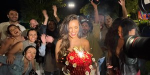 Rafa Kalimann abre o álbum de fotos de  aniversário