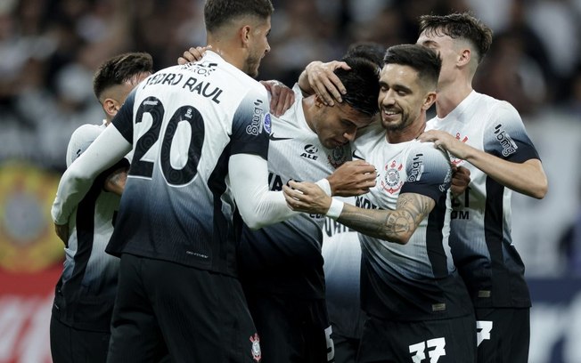 Goleada garante o Corinthians na próxima fase da Copa Sul-Americana