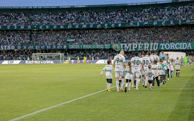 Coritiba começa missão impossível na reta final do Brasileirão contra o Grêmio Coritiba começa missão impossível na reta final do Brasileirão contra o Grêmio