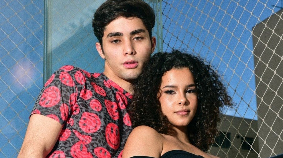 Gabriella Saraivah em ensaio fotográfico com o ator Gui Vieira.