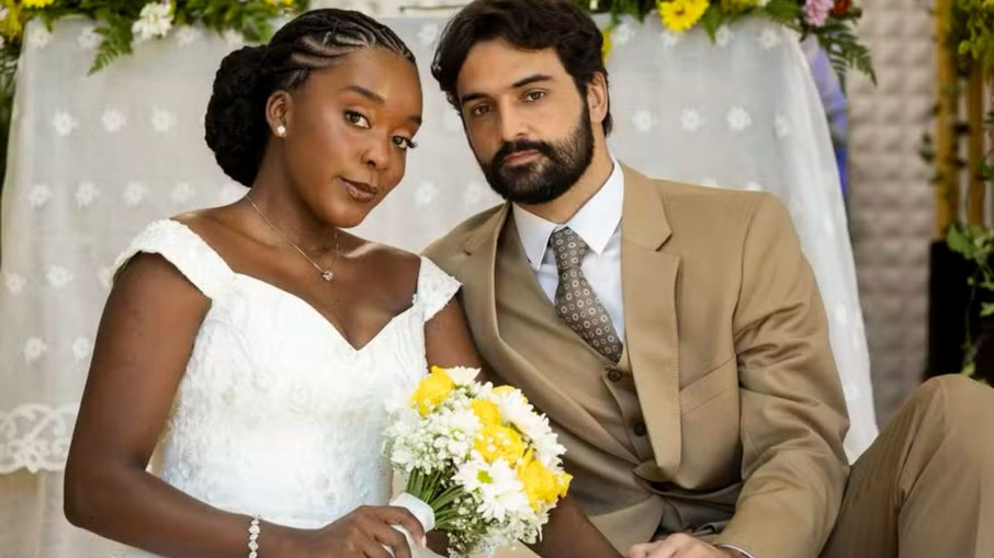  Kellen (Luiza Rosa) e Zé Maria (Tulio Starling)