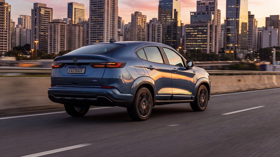 Fiat Fastback 50 anos traseira