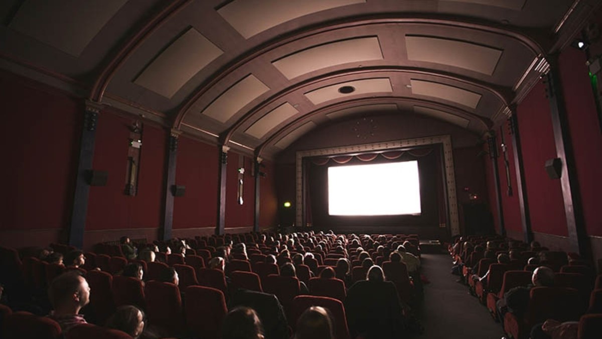 Encanto do telão: cinemas tradicionais no Brasil e no mundo