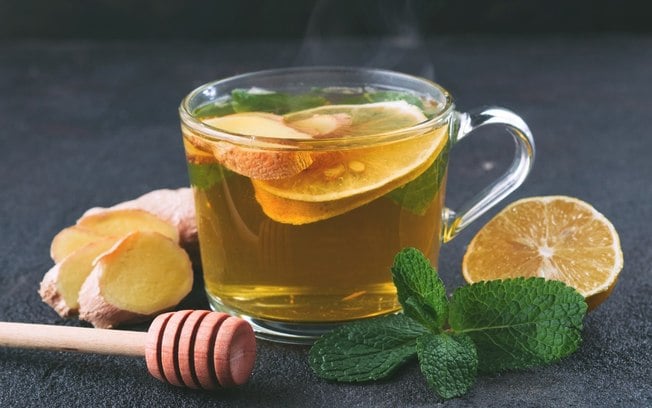 Chá de gengibre e limão é bom para a garganta?