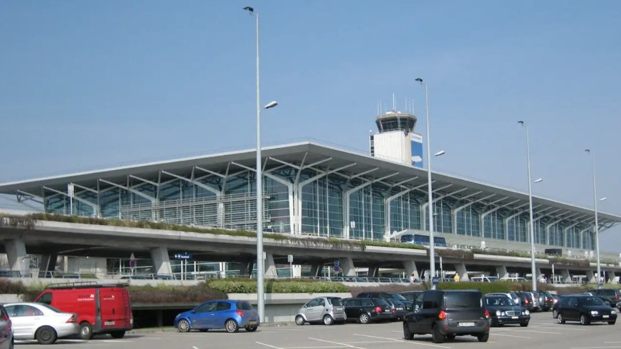 Aeroporto franco-suíço de Bâle-Mulhouse, em Estrasburgo