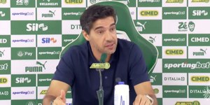 Abel cita gramado, eficácia e cobra maturidade do Palmeiras