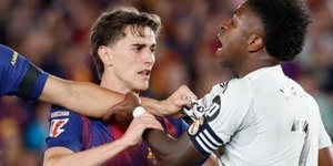 Craque do Barça revela briga com Vini Jr.: "Mandei calar a boca"