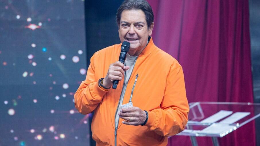 Fausto Silva terá reality show para escolher novo astro da música sertaneja
