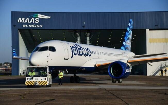 JetBlue recebe seu primeiro Airbus A220
