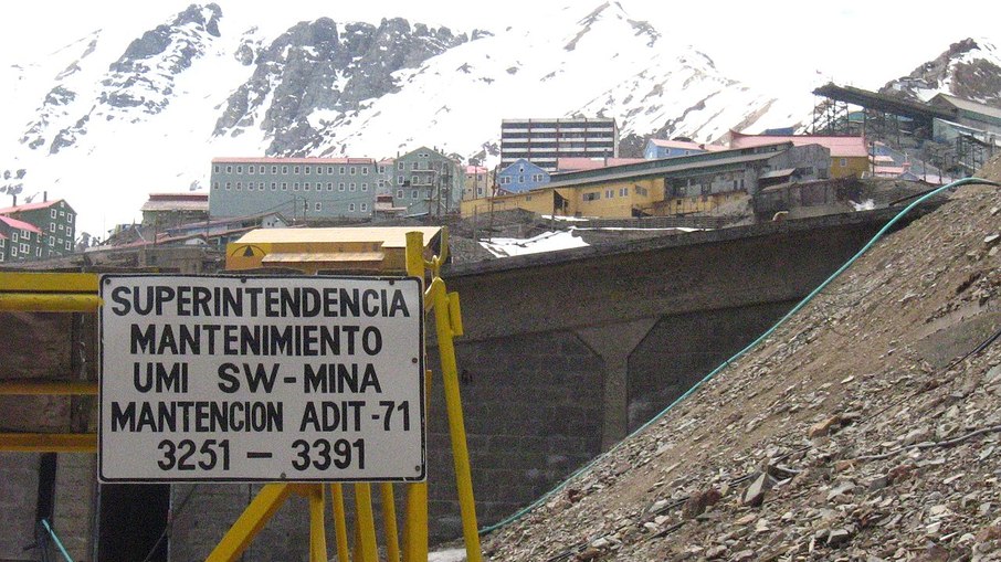 A mina El Teniente é composta de mais de 4.500 km de galerias subterrâneas