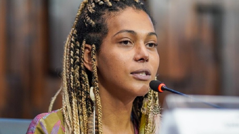 Dani Balbi é a primeira  primeira deputada estudual transexual do Rio de Janeiro.