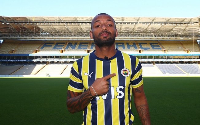 Fenerbahçe, de Jorge Jesus, anuncia chegada de brasileiro ídolo do Cagliari