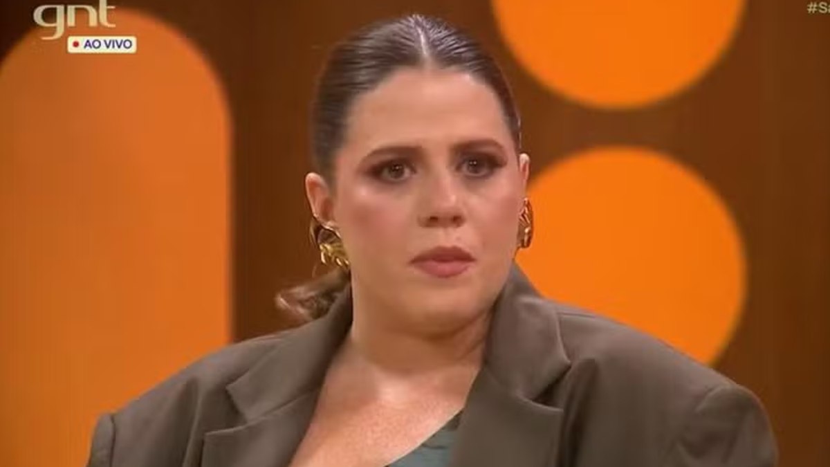 Tati Machado chora no 'Saia Justa' Tati Machado chora no 'Saia Justa'