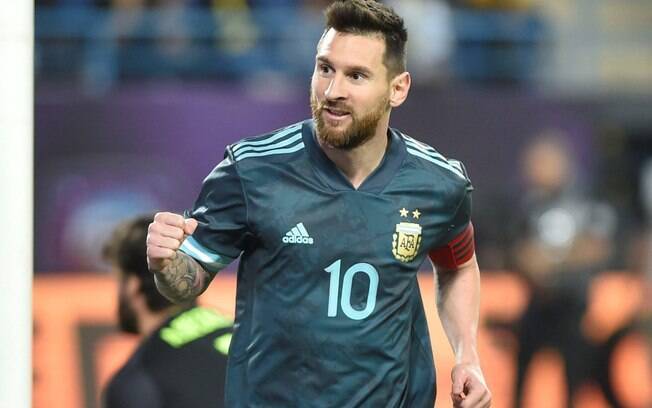 Lionel Messi marcou o gol da Argentina na partida