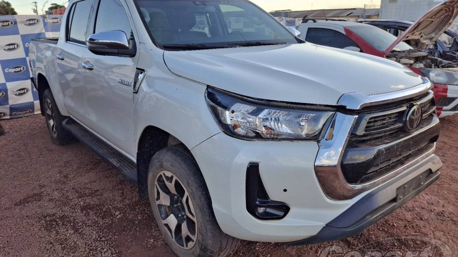 Toyota Hilux CD 2022 tem tabela Fipe de R$ 238.069 e é uma das picapes ofertadas no leilão online