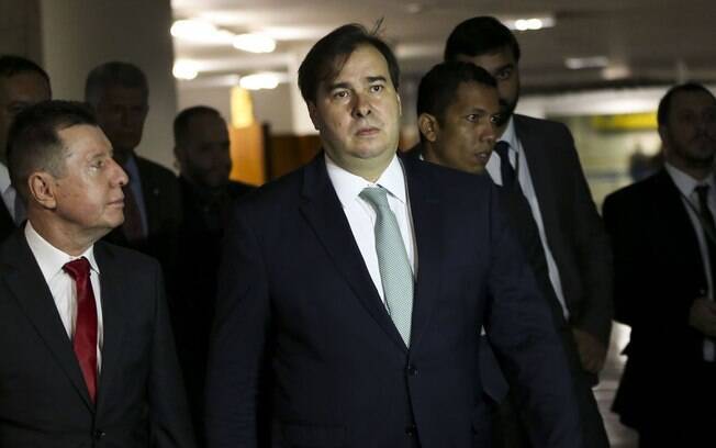Rodrigo Maia não quer mais conversar com o líder do Governo na Câmara