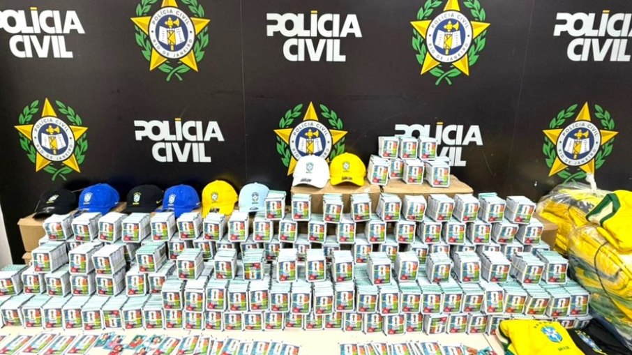 Itens apreendidos pela Polícia Civil do Rio de Janeiro