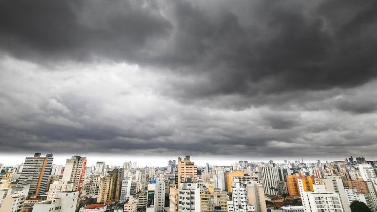SP: Defesa Civil alerta para temporais, chuva e ventos de 75 km/h