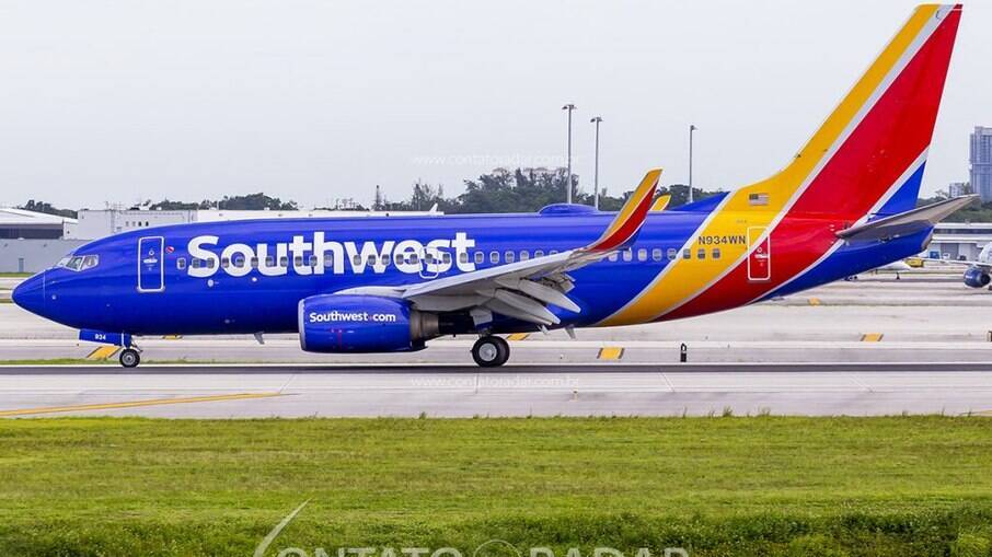 Piloto da Southwest Airlines é condenado a pagar multa de R$ 26 mil após ser flagrado assistindo pornografia 