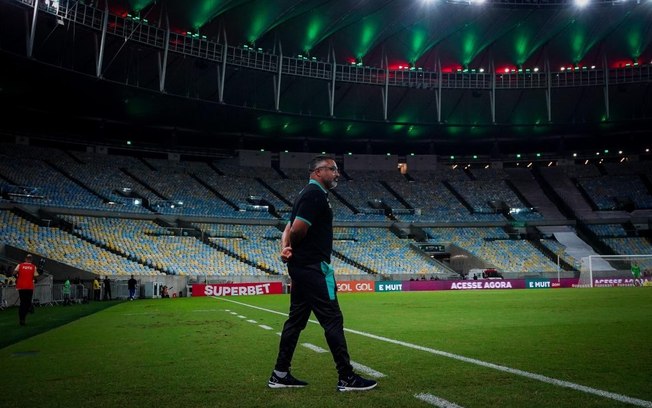 Roger Machado comenta vitória importante do Juventude no Brasileirão