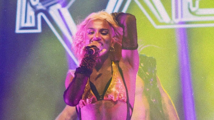 Traemme se apresenta no bloco Agrada Gregos, em São Paulo