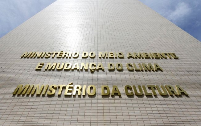 Ministério da Cultura inicia pagamento do Prêmio Sérgio Mamberti