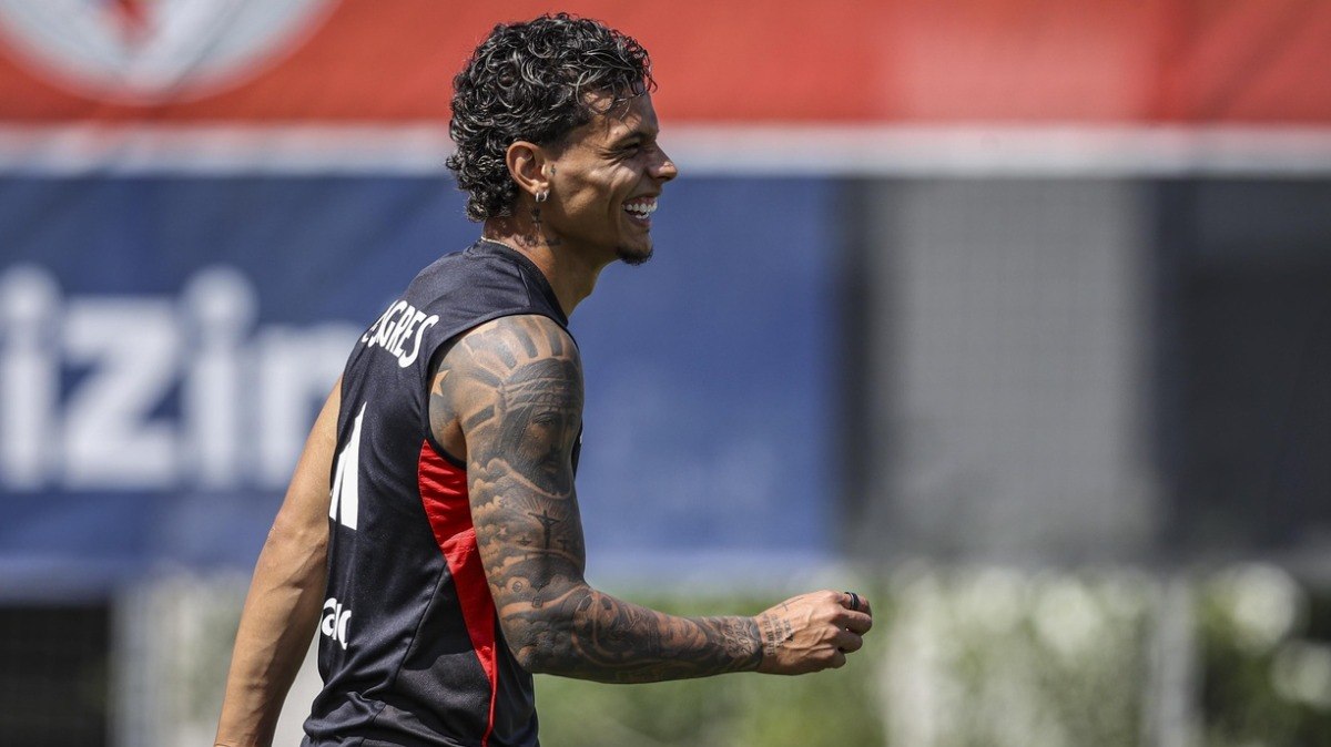 Com%20R%C3%ADos%20titular%2C%20Benfica%20encara%20Nice%20por%20vaga%20na%20Champions