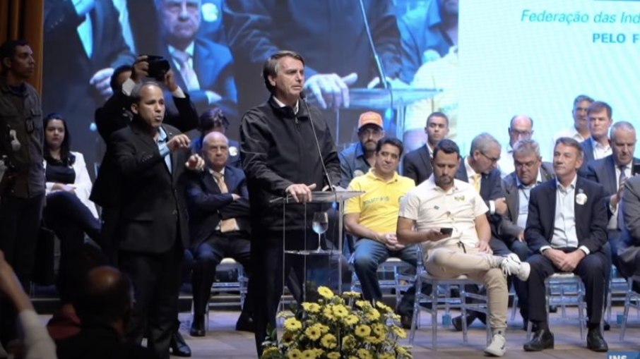 Bolsonaro durante evento em Minas Gerais 